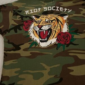 Riot Society T shirt